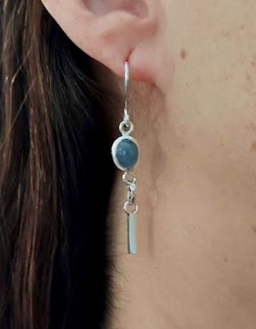 Caravanas largas hechas a mano en Plata 950 y Aguamarina