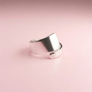 Anillo Ajustable Ancho de Plata 950 hecho a mano en Uruguay