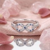 Anillo Infinito con Circonias en Plata 925 talle 17 mm