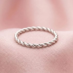 Anillo Torneado hecho a mano en Plata 950 en stock