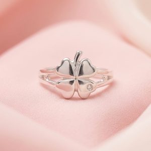 Anillo Trébol en Plata 925 con mini zirconia blanca talle 17 mm