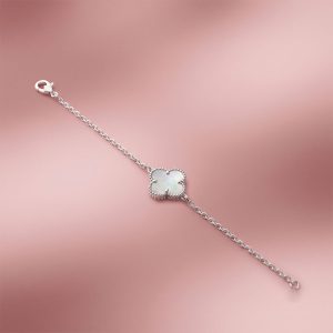 Pulsera de Plata 925 Ley con motivo de Trébol e incrustación de Nácar