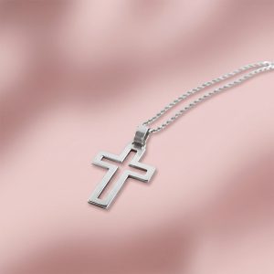 Crucifijo Calado en Plata 950 hecho a mano bajo pedido