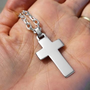 Cruz mediana hecha a mano en Plata 950